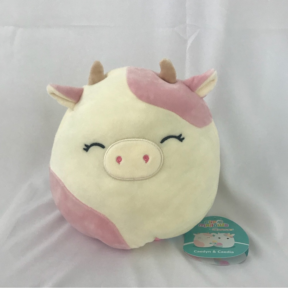 Caedyn/Caedia Cow Flip-A-Mallows Squishmallow 8” NWT